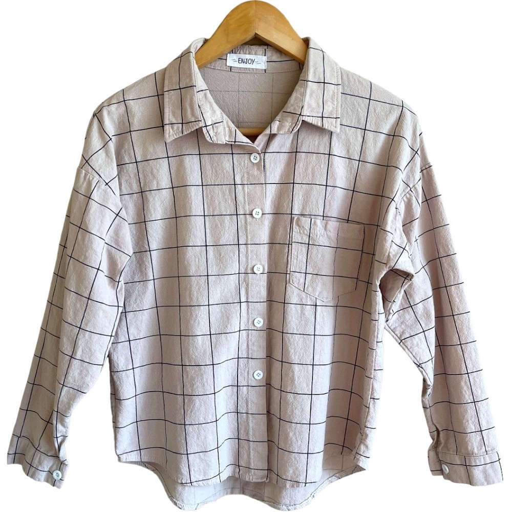 🌹2 for $20🌹 Enjoy Plaid Check Button Down Shirt. Beige. Size Medium
